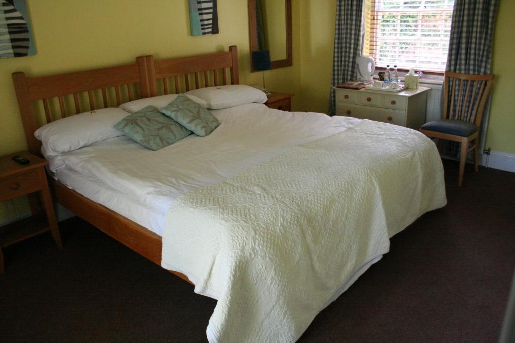 The White Horse 4* Canterbury